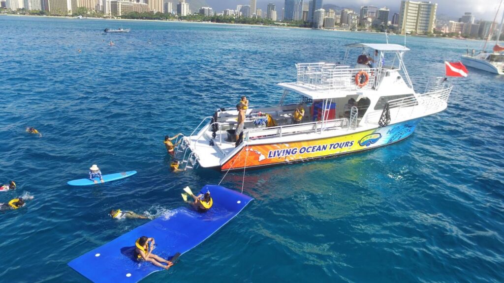 best-time-waikiki-beach-activities-sunset-cruises